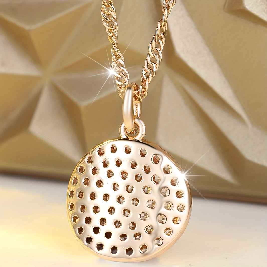 Exquisite Classic Design Pendant Necklace for Women